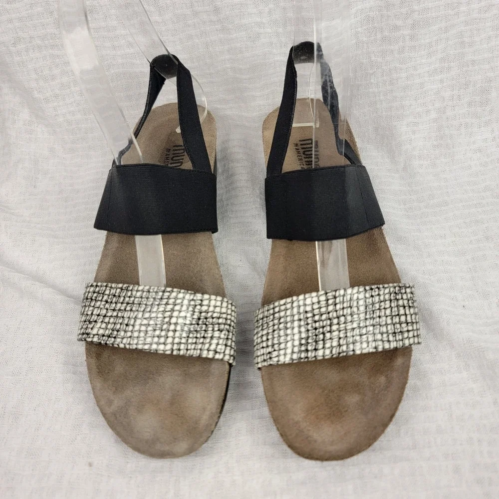 Munro American Sandals‎ Womens Size 8 Black White Snake Elastic Straps Summer